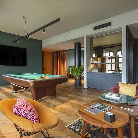 Sly * Βερολίνο