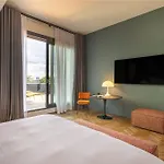 Hotel Sly *